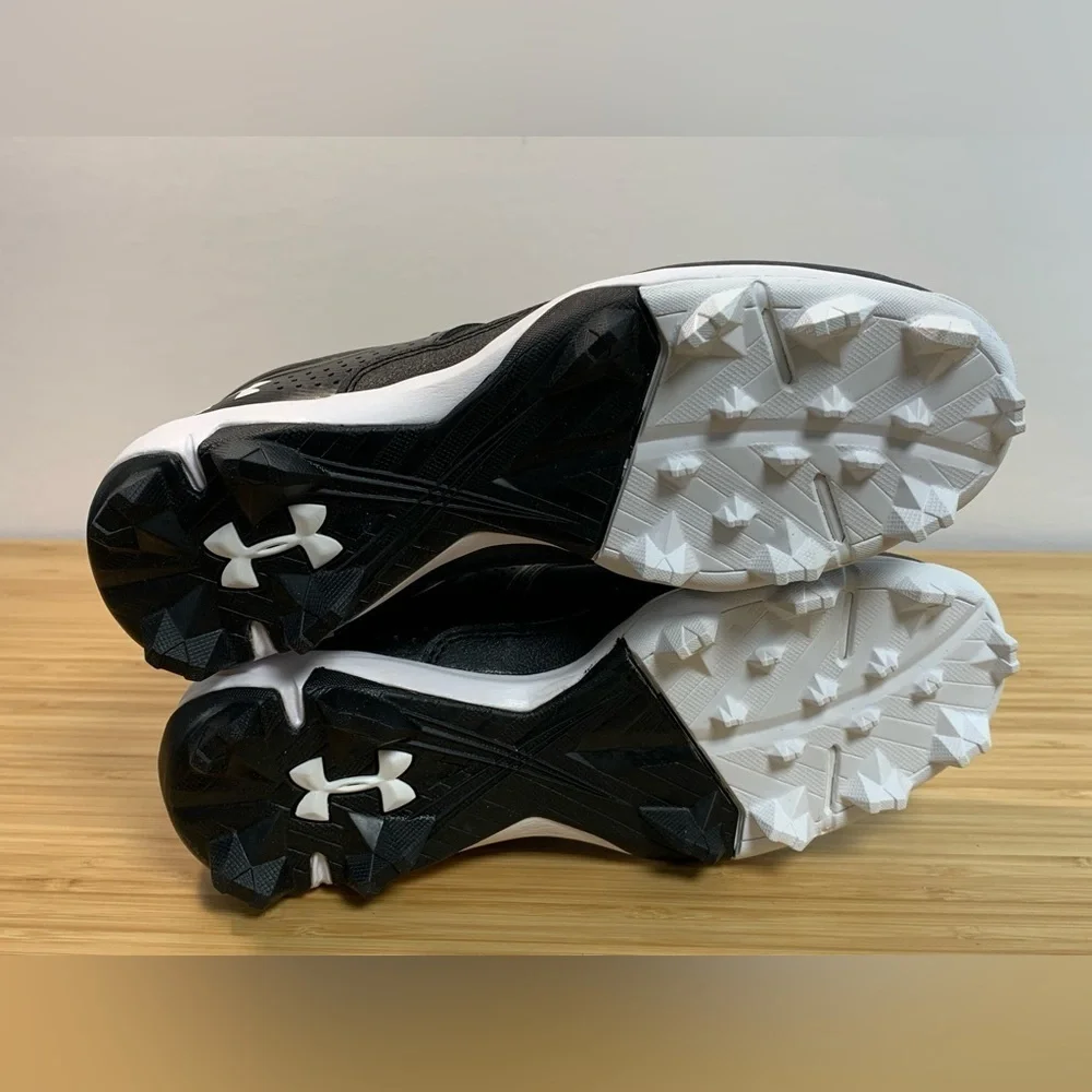 NEW Under Armour Women's 6.5‎ UA Glyde RM Black Cleats